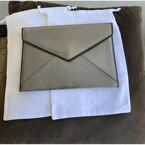 Rebecca Minkoff
Leo Metallic Leather Clutch Bag